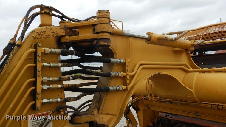 image for item ES9646 2006 Caterpillar 613C  elevating scraper