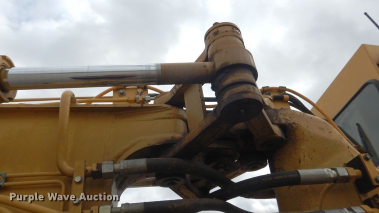 image for item ES9646 2006 Caterpillar 613C  elevating scraper