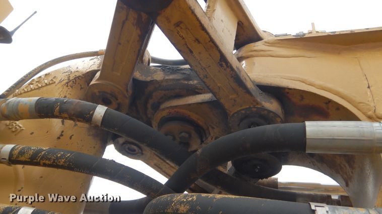 image for item ES9646 2006 Caterpillar 613C  elevating scraper