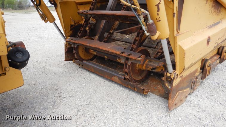 image for item ES9646 2006 Caterpillar 613C  elevating scraper