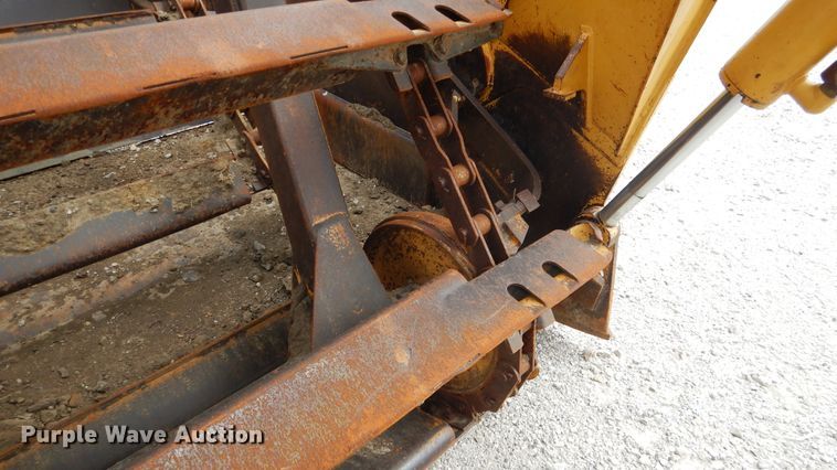 image for item ES9646 2006 Caterpillar 613C  elevating scraper