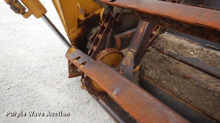 image for item ES9646 2006 Caterpillar 613C  elevating scraper