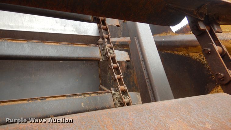 image for item ES9646 2006 Caterpillar 613C  elevating scraper