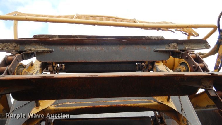 image for item ES9646 2006 Caterpillar 613C  elevating scraper