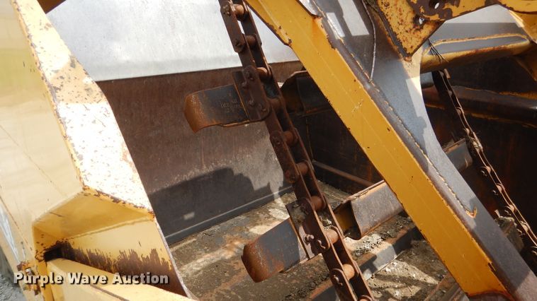 image for item ES9646 2006 Caterpillar 613C  elevating scraper