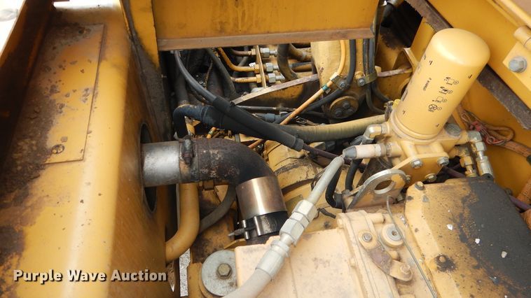 image for item ES9646 2006 Caterpillar 613C  elevating scraper