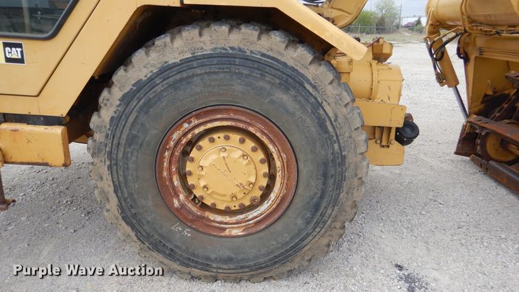 image for item ES9646 2006 Caterpillar 613C  elevating scraper