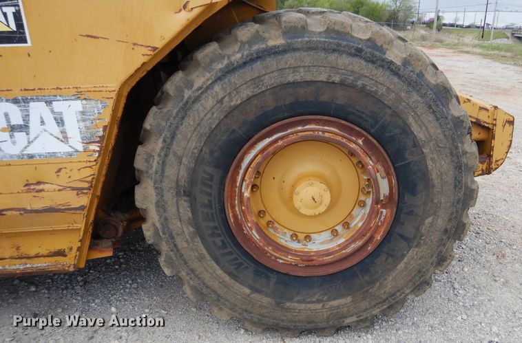 image for item ES9646 2006 Caterpillar 613C  elevating scraper