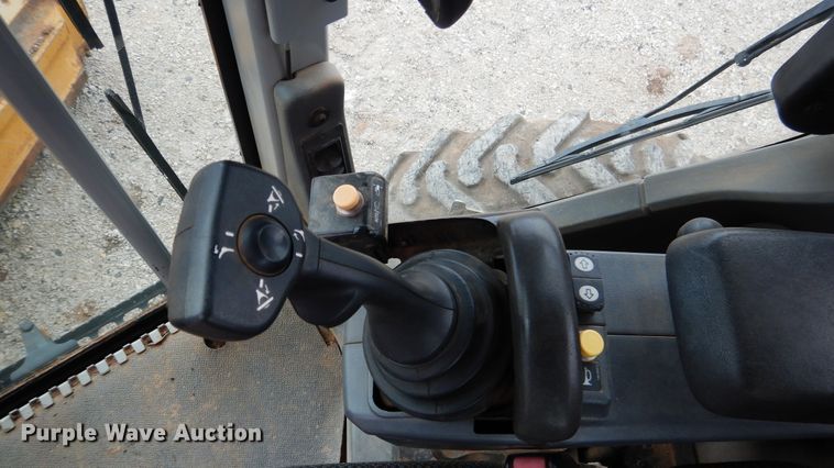 image for item ES9647 2010 Caterpillar 120M  motor grader