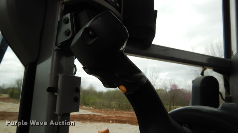 image for item ES9647 2010 Caterpillar 120M  motor grader