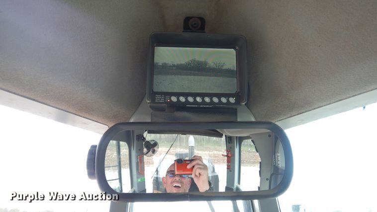 image for item ES9647 2010 Caterpillar 120M  motor grader