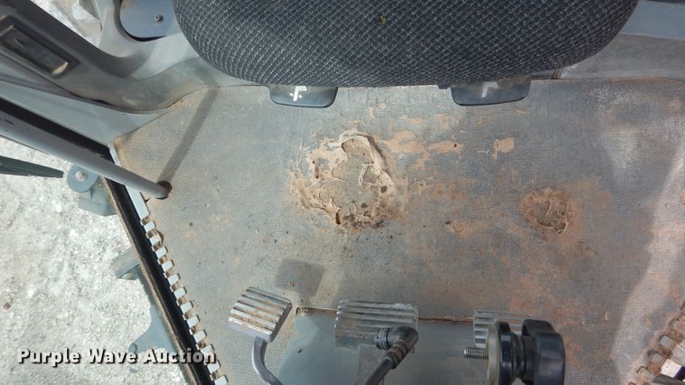 image for item ES9647 2010 Caterpillar 120M  motor grader