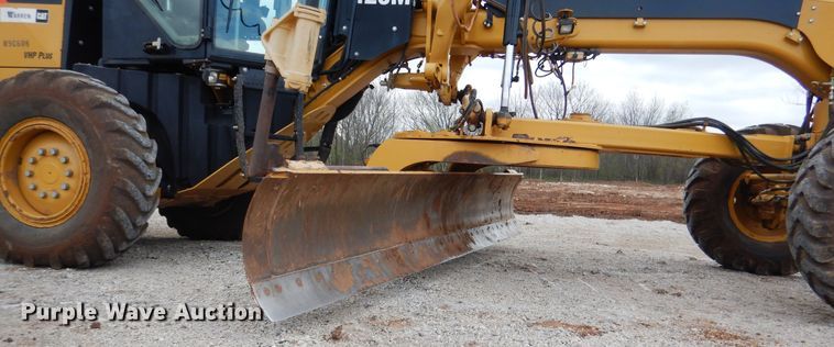 image for item ES9647 2010 Caterpillar 120M  motor grader