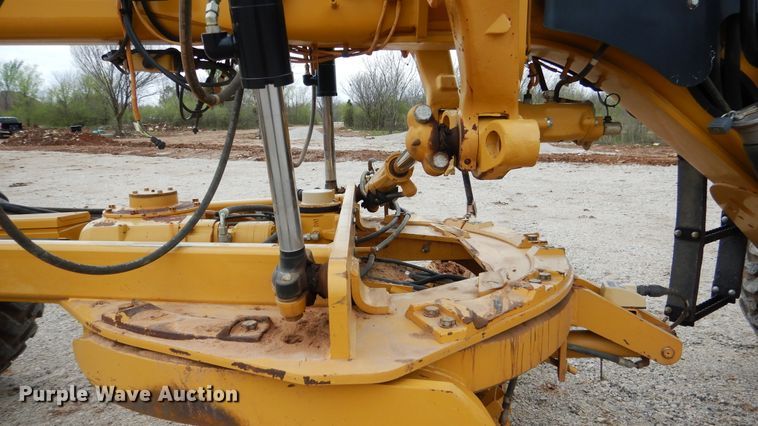 image for item ES9647 2010 Caterpillar 120M  motor grader