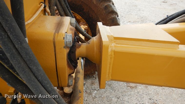 image for item ES9647 2010 Caterpillar 120M  motor grader