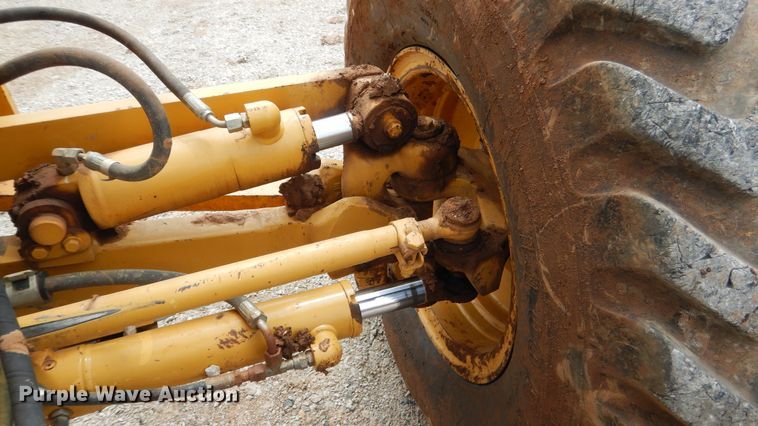 image for item ES9647 2010 Caterpillar 120M  motor grader