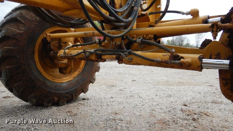 image for item ES9647 2010 Caterpillar 120M  motor grader