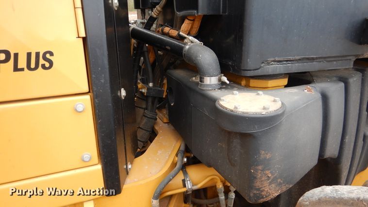 image for item ES9647 2010 Caterpillar 120M  motor grader