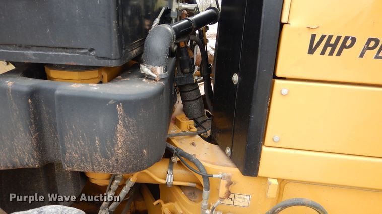 image for item ES9647 2010 Caterpillar 120M  motor grader