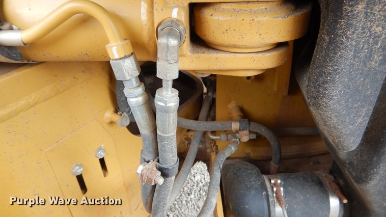 image for item ES9647 2010 Caterpillar 120M  motor grader