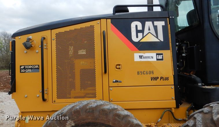 image for item ES9647 2010 Caterpillar 120M  motor grader