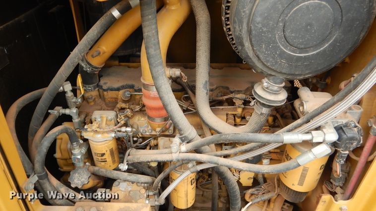 image for item ES9647 2010 Caterpillar 120M  motor grader