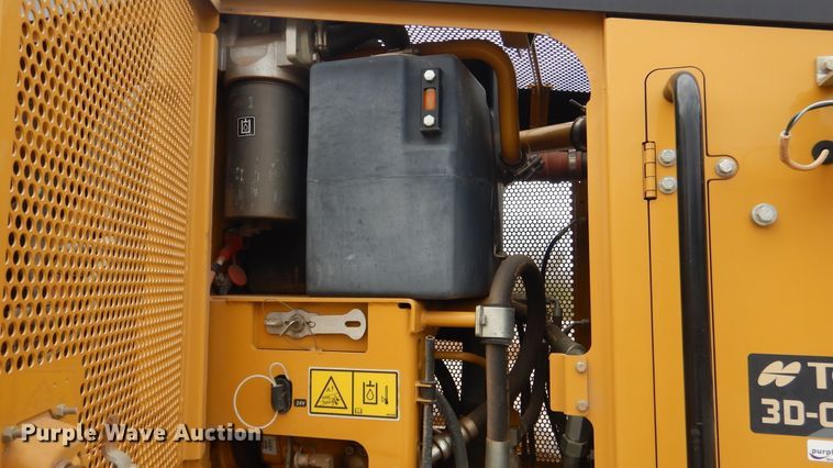 image for item ES9647 2010 Caterpillar 120M  motor grader