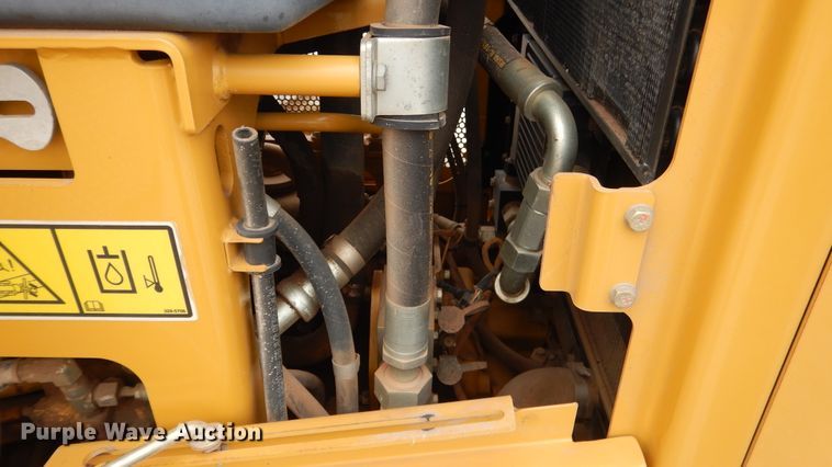 image for item ES9647 2010 Caterpillar 120M  motor grader