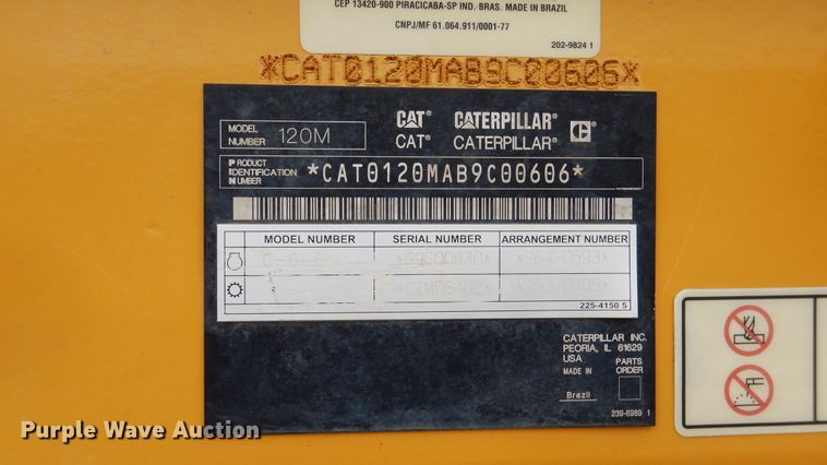 image for item ES9647 2010 Caterpillar 120M  motor grader