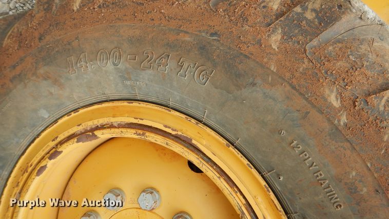 image for item ES9647 2010 Caterpillar 120M  motor grader