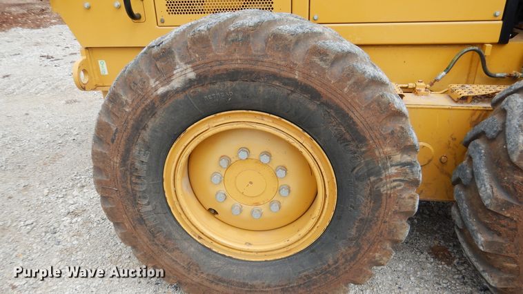 image for item ES9647 2010 Caterpillar 120M  motor grader