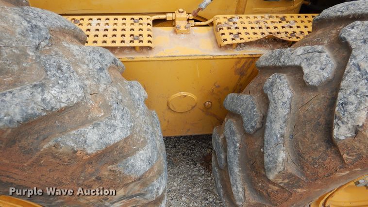 image for item ES9647 2010 Caterpillar 120M  motor grader