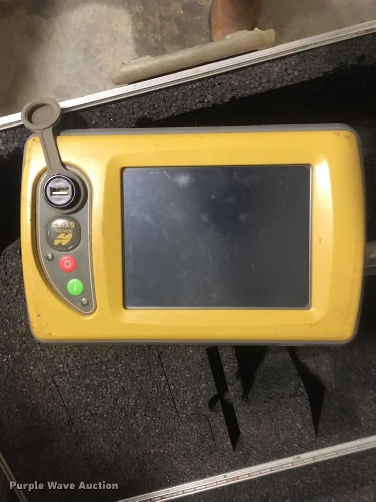 image for item ES9647 2010 Caterpillar 120M  motor grader