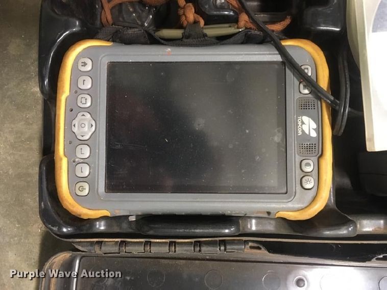 image for item ES9647 2010 Caterpillar 120M  motor grader