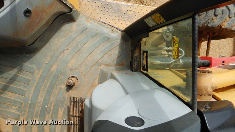 image for item ES9655 2012 Caterpillar 420E  backhoe