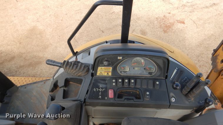 image for item ES9655 2012 Caterpillar 420E  backhoe