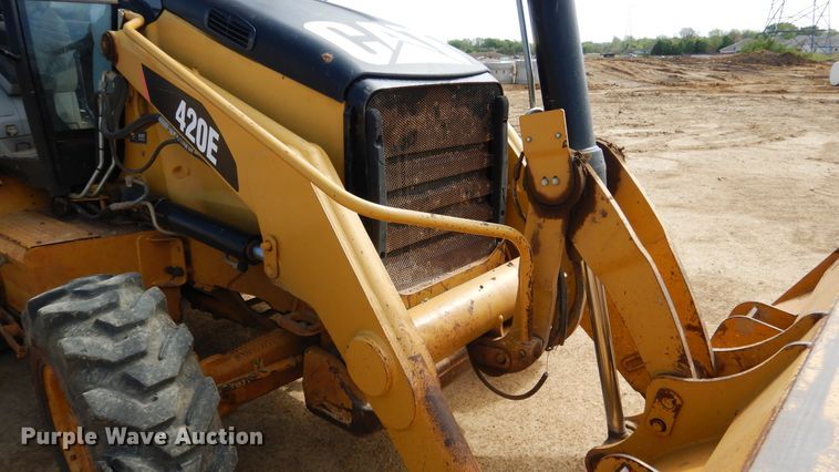 image for item ES9655 2012 Caterpillar 420E  backhoe