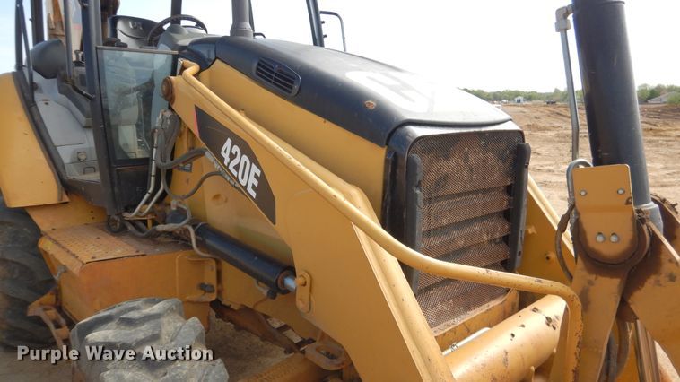 image for item ES9655 2012 Caterpillar 420E  backhoe