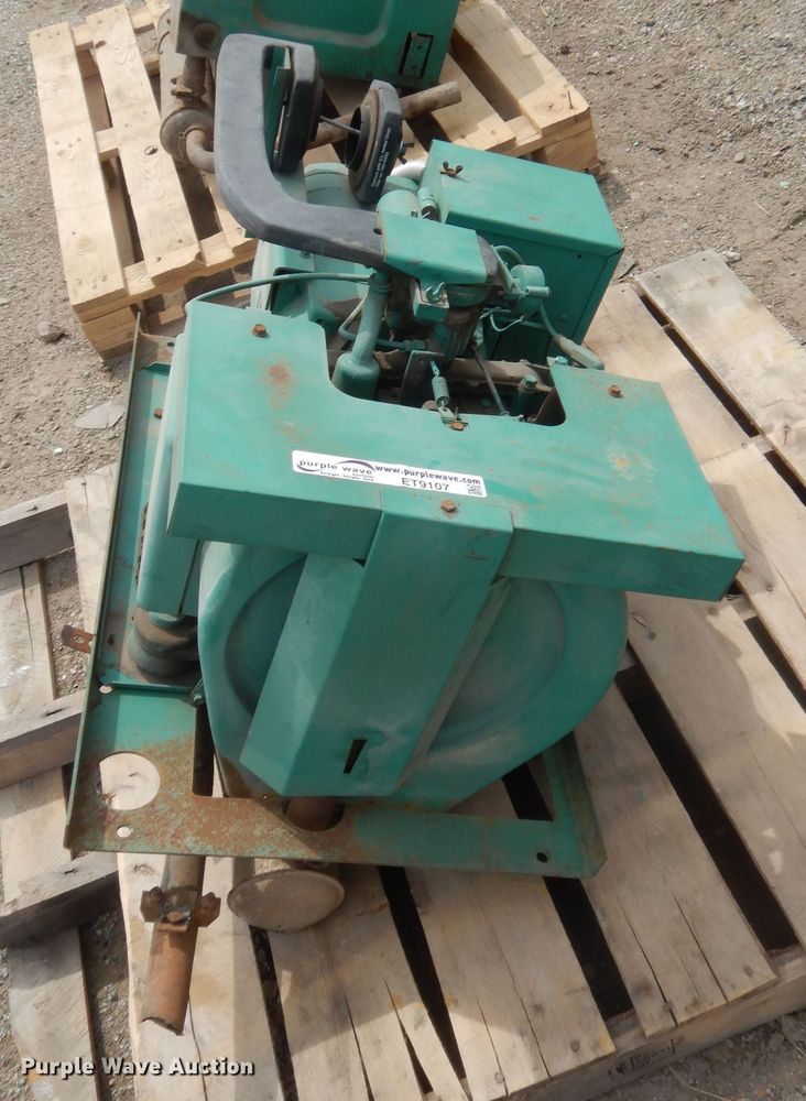 image for item ET9107 Onan 4.0RV  generator