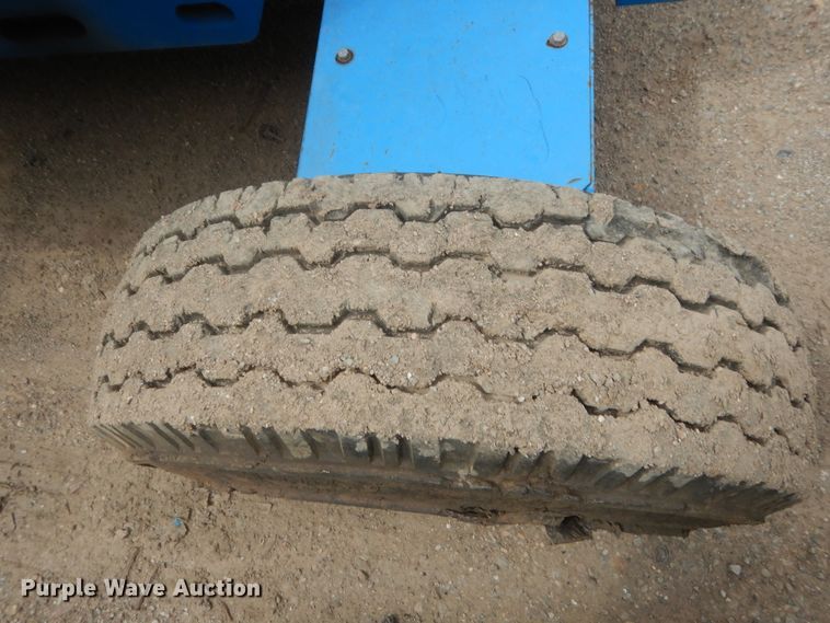 image for item ET9110 1999 Genie S45  boom lift