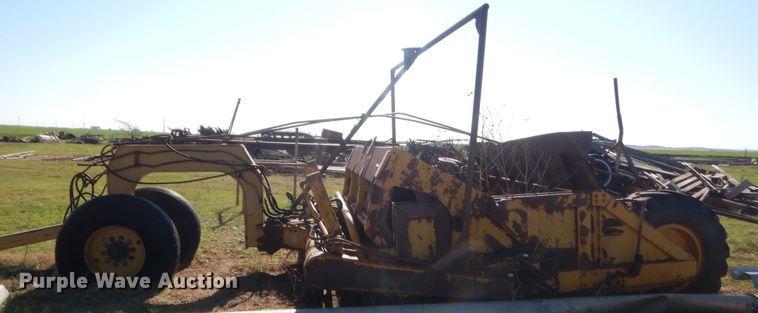 image for item ET9231 Soil Mover 1425RF  pull type scraper