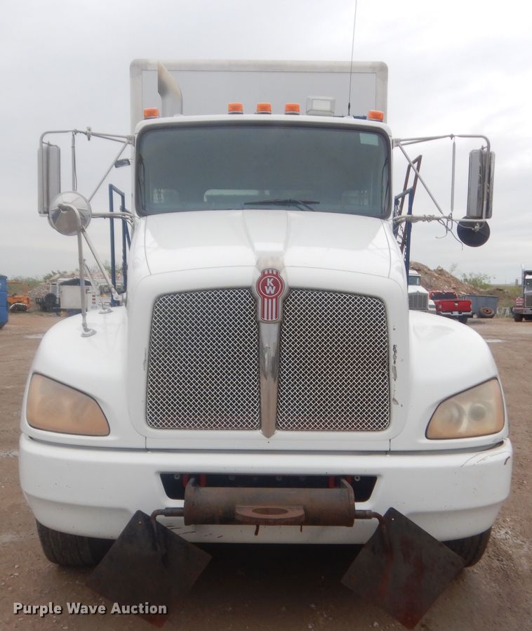 image for item ET9244 2008 Kenworth T370  lube truck