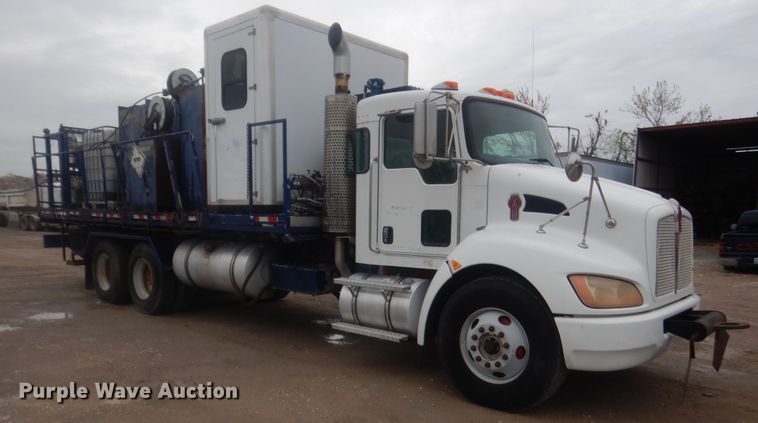 image for item ET9244 2008 Kenworth T370  lube truck