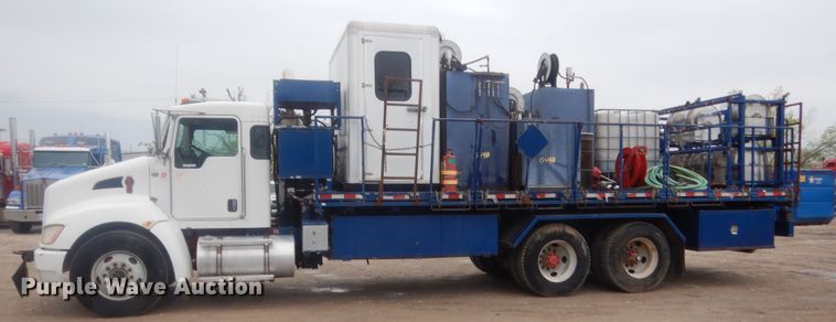 image for item ET9244 2008 Kenworth T370  lube truck