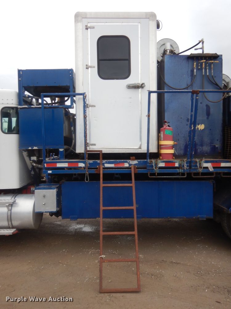 image for item ET9244 2008 Kenworth T370  lube truck