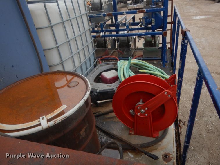 image for item ET9244 2008 Kenworth T370  lube truck