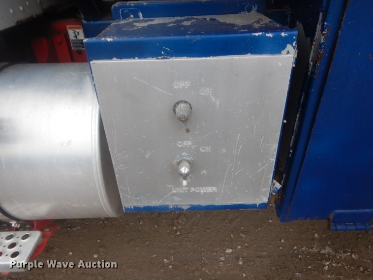 image for item ET9244 2008 Kenworth T370  lube truck