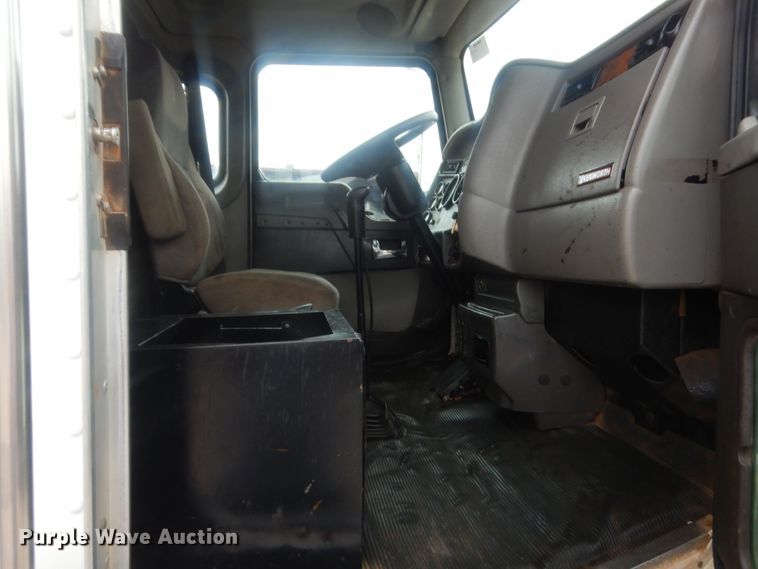 image for item ET9244 2008 Kenworth T370  lube truck