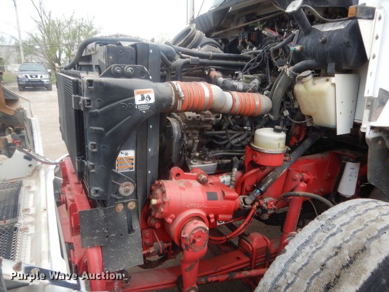 image for item ET9244 2008 Kenworth T370  lube truck