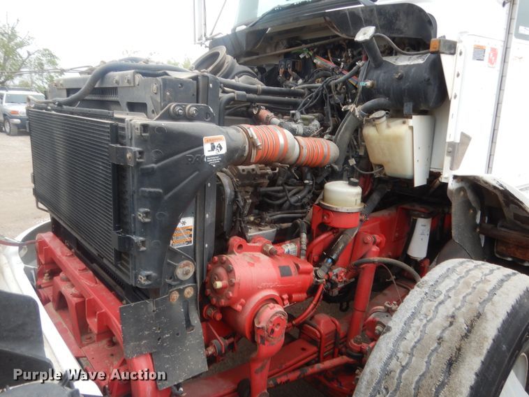 image for item ET9244 2008 Kenworth T370  lube truck